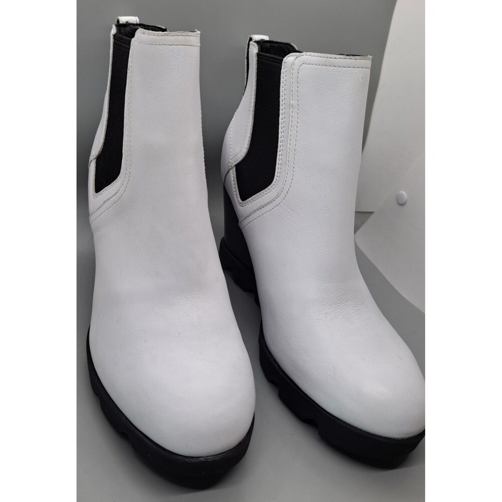 SOREL Joan Uptown Chelsea Wedge Boot White Size 8 Women Leather Black NL3952-100 - Picture 3 of 9